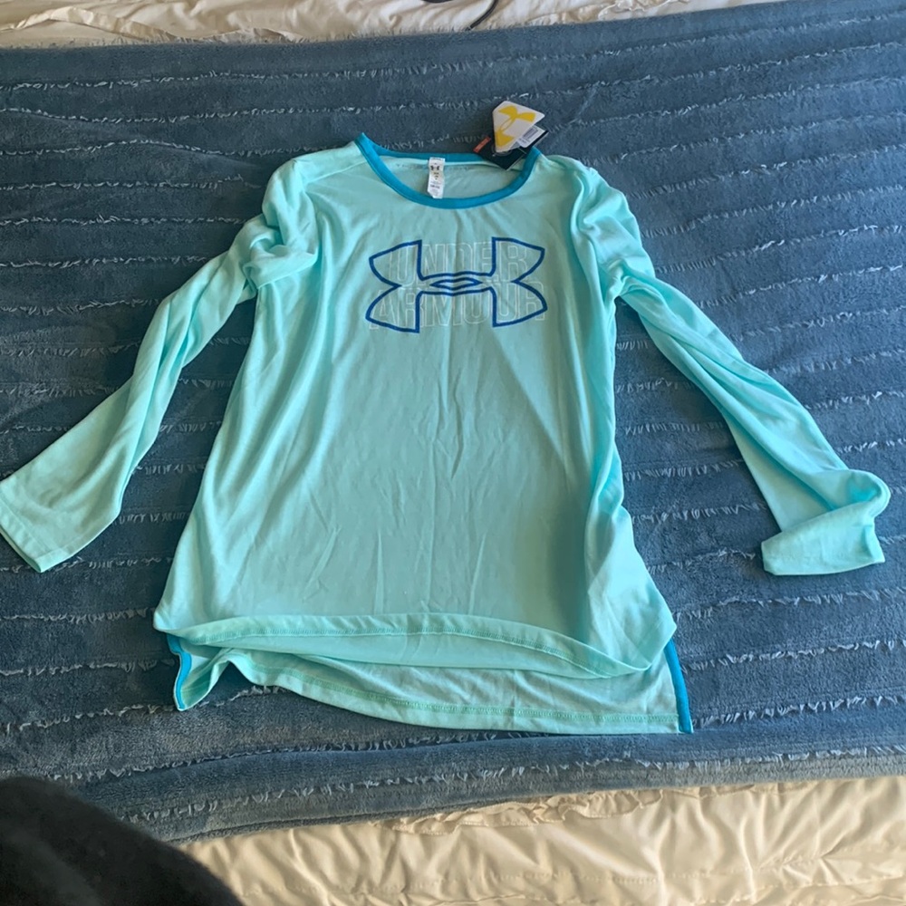 Girls long sleeve Under armour tee